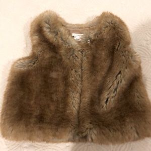 Chloe faux fur vest
